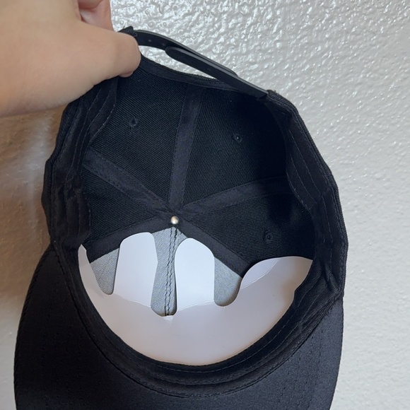 New Adjustable Embroidered Baseball Cap - Picture 2 of 3